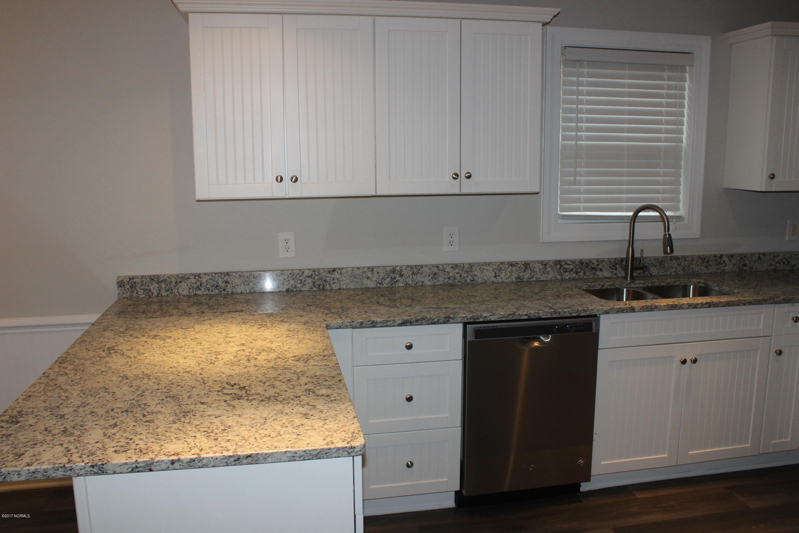 498 Edgewood Road, Unit BSL Southport, NC 28461 - Photo 13 of 33 IMG_3065