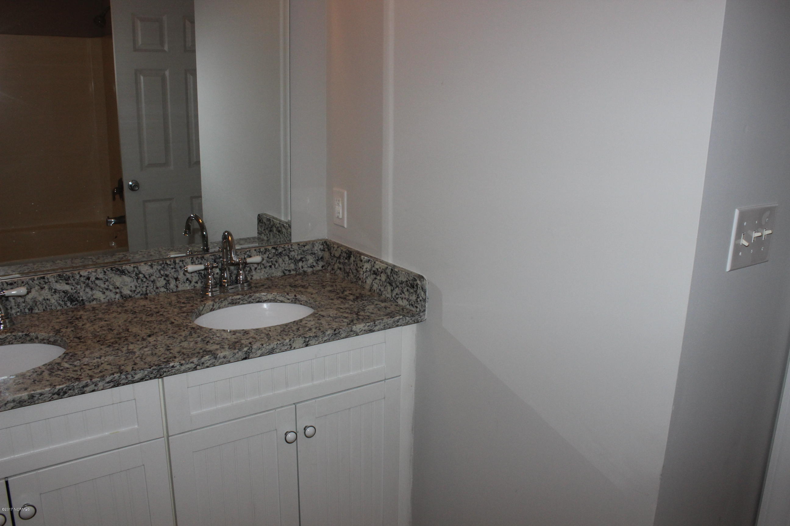 498 Edgewood Road, Unit BSL Southport, NC 28461 - Photo 23 of 33 IMG_3075