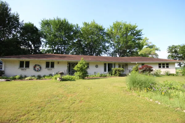 $389,900 | 1550 East Y Avenue, Vicksburg, MI 49097