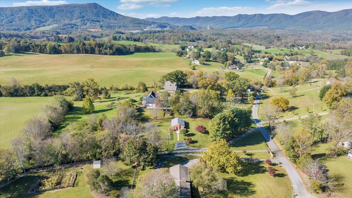 4081 Country Club Road Troutville, VA 24175 - Photo 59 of 63 59-DJI_20241018104830_0019_D_MIB