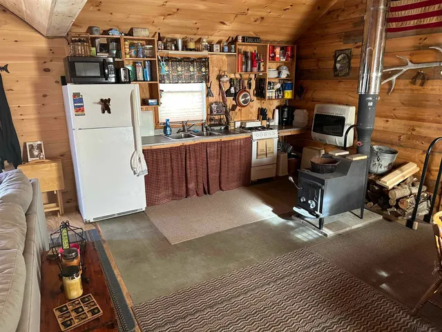 $250,000 | 393 G P Loop Road, Clarksville, NH 03592