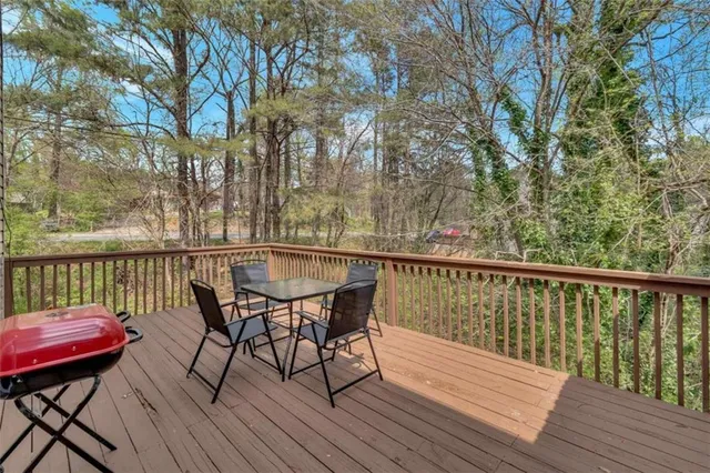 $3,500 | 2099 Valley Oaks Drive Southeast, Smyrna, GA 30080