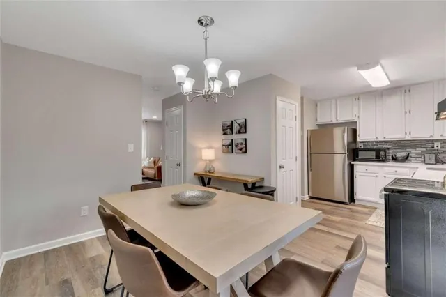 $3,500 | 2099 Valley Oaks Drive Southeast, Smyrna, GA 30080