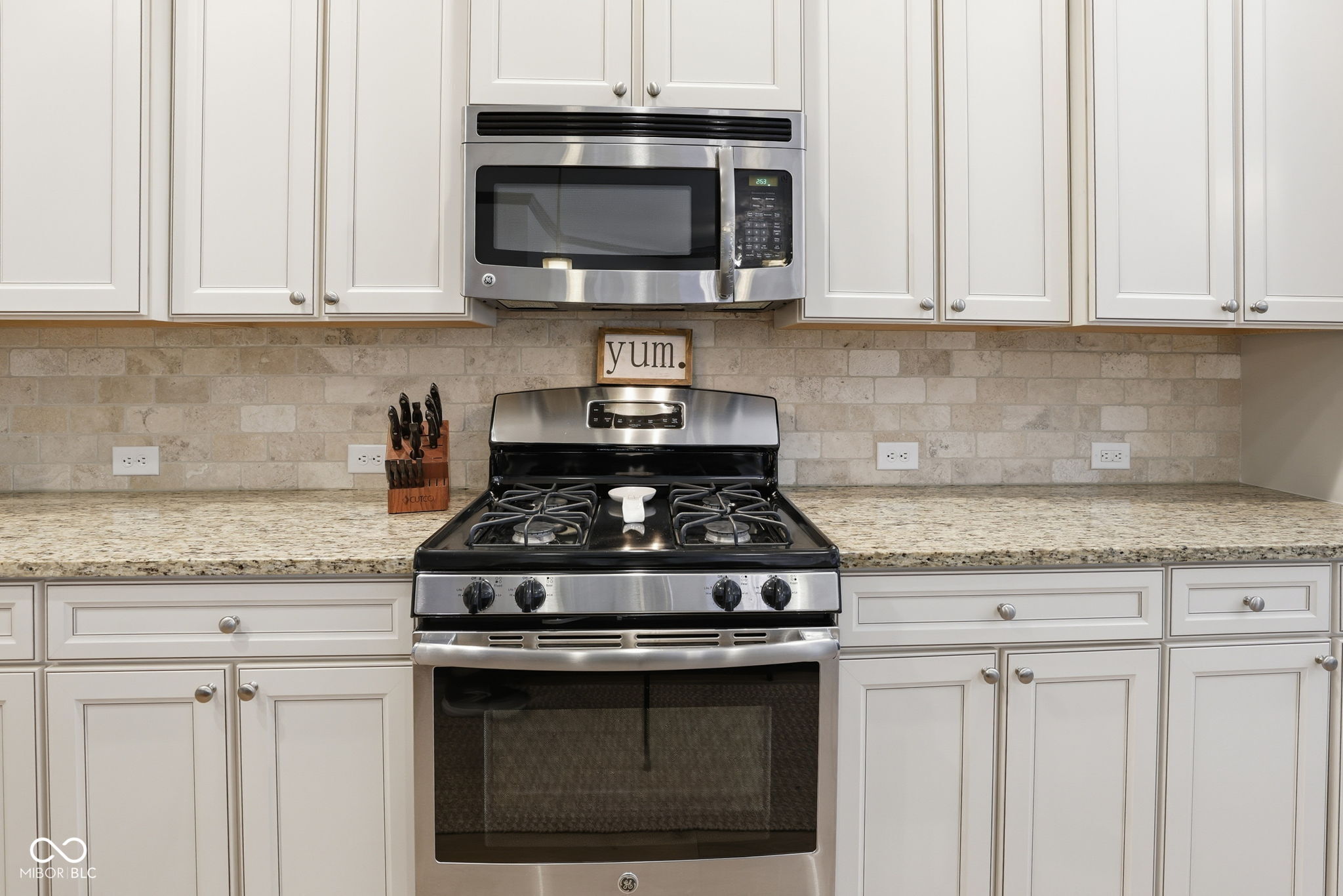 13003 Pennington Road Fishers, IN 46037 - Photo 15 of 64