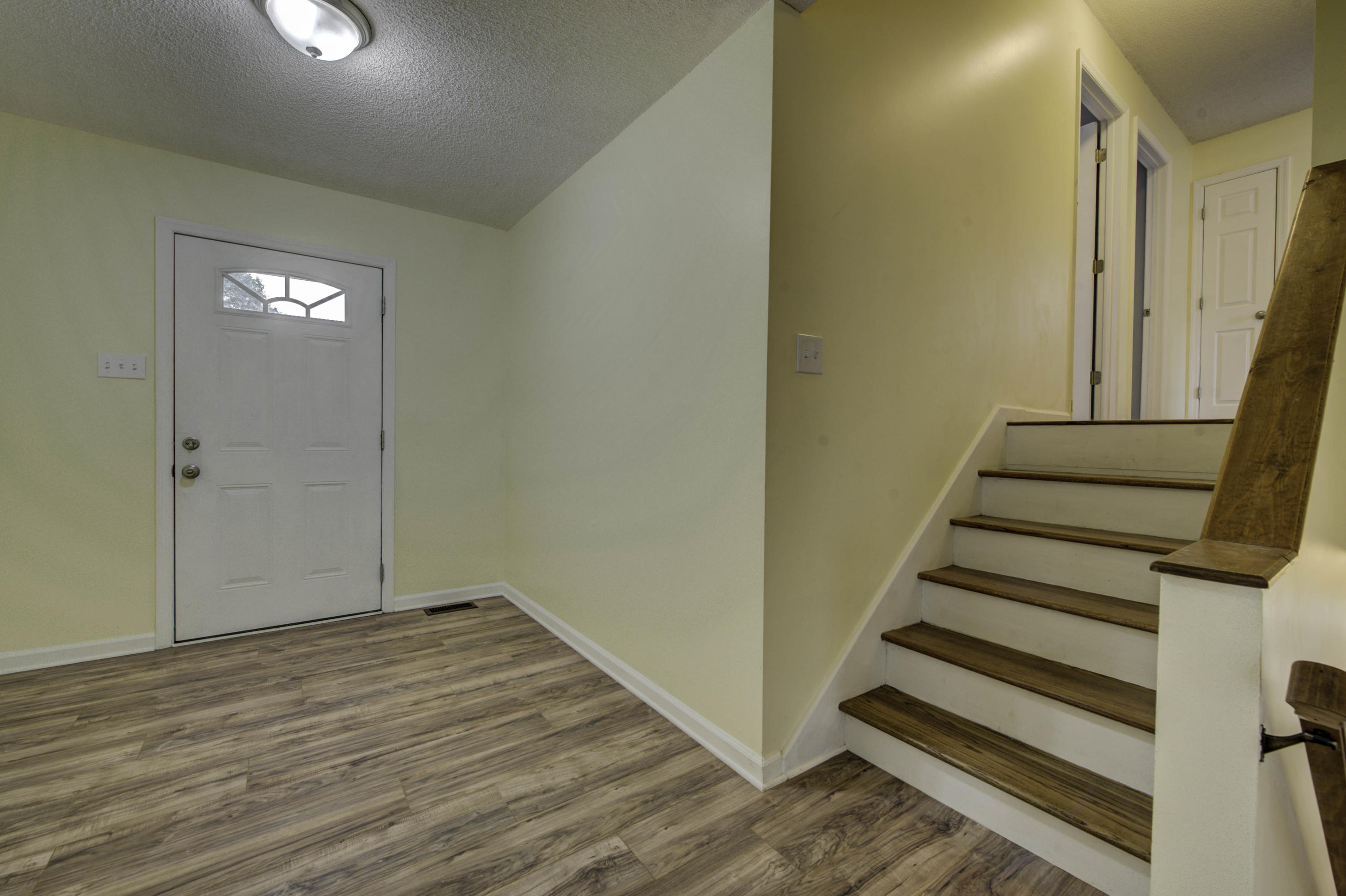 908 Tree Trunk Road Knoxville, TN 37934 - Photo 2 of 28 3