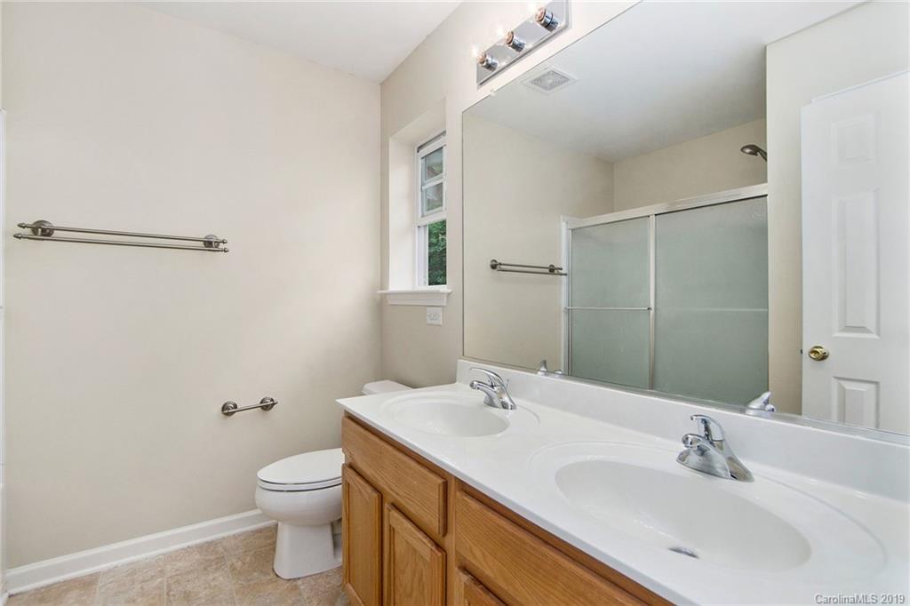 163 Limerick Road Mooresville, NC 28115 - Photo 4 of 13 Gallery Image 4