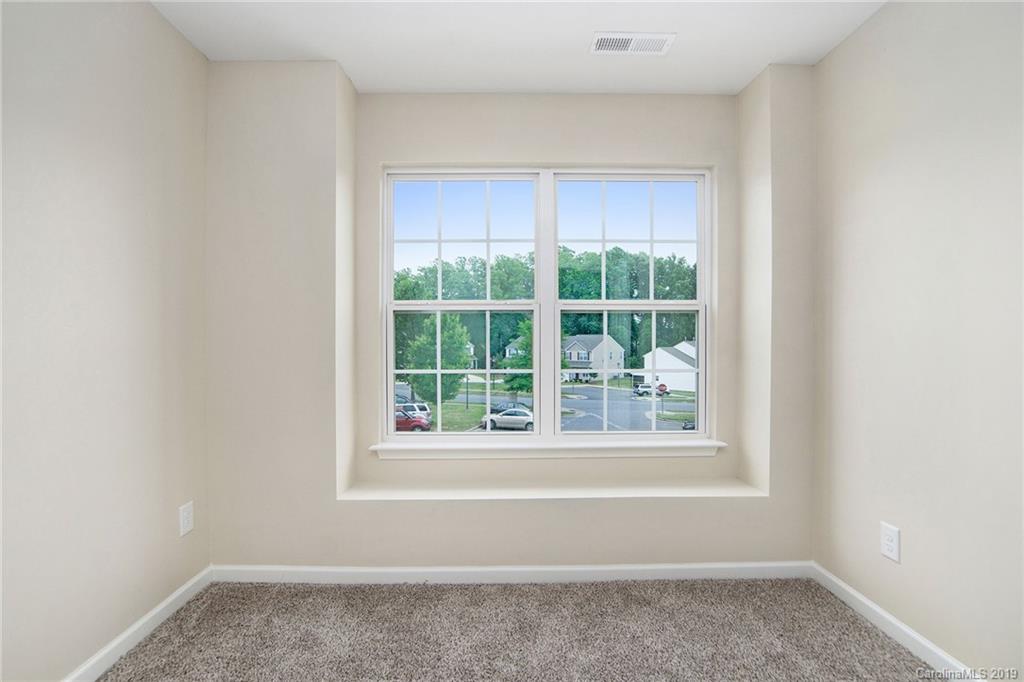 163 Limerick Road Mooresville, NC 28115 - Photo 5 of 13 Gallery Image 5