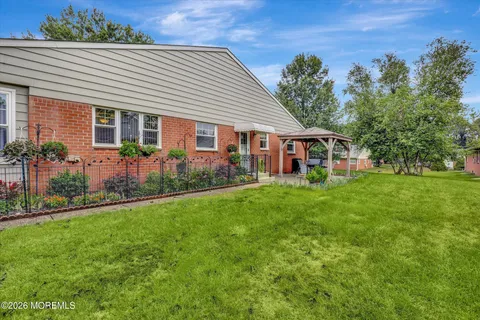 $209,999 | 1 Salem Drive, Unit B, Whiting, NJ 08759