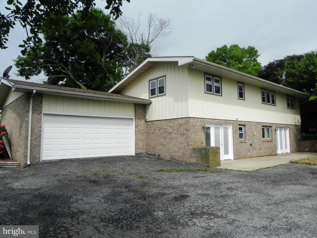 353 Bell Road Christiana, PA 17509 - Photo 2 of 22