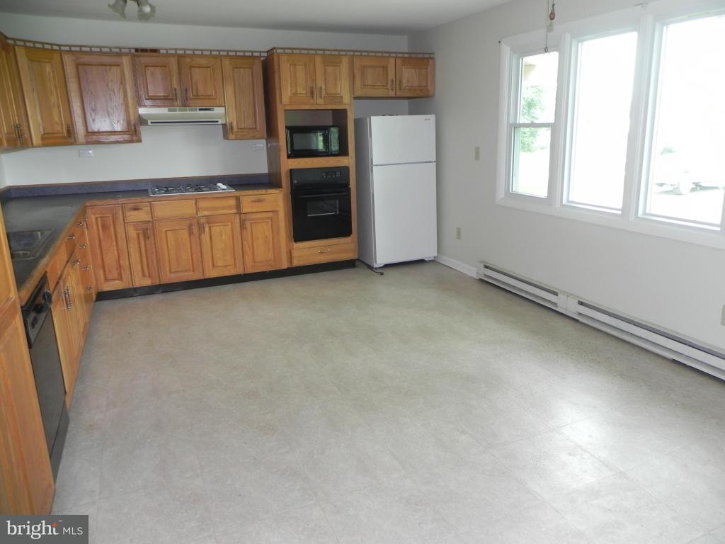 353 Bell Road Christiana, PA 17509 - Photo 6 of 22