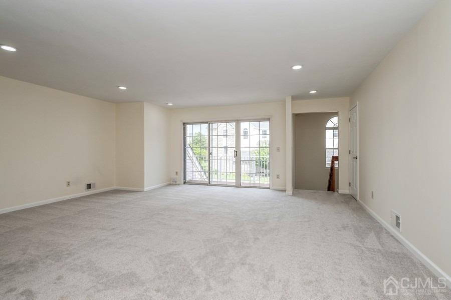515 Plymouth Road North Brunswick, NJ 08902 - Photo 3 of 27 Gallery Image 3