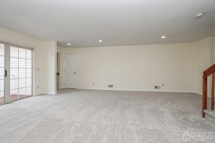 515 Plymouth Road North Brunswick, NJ 08902 - Photo 8 of 27 Gallery Image 8
