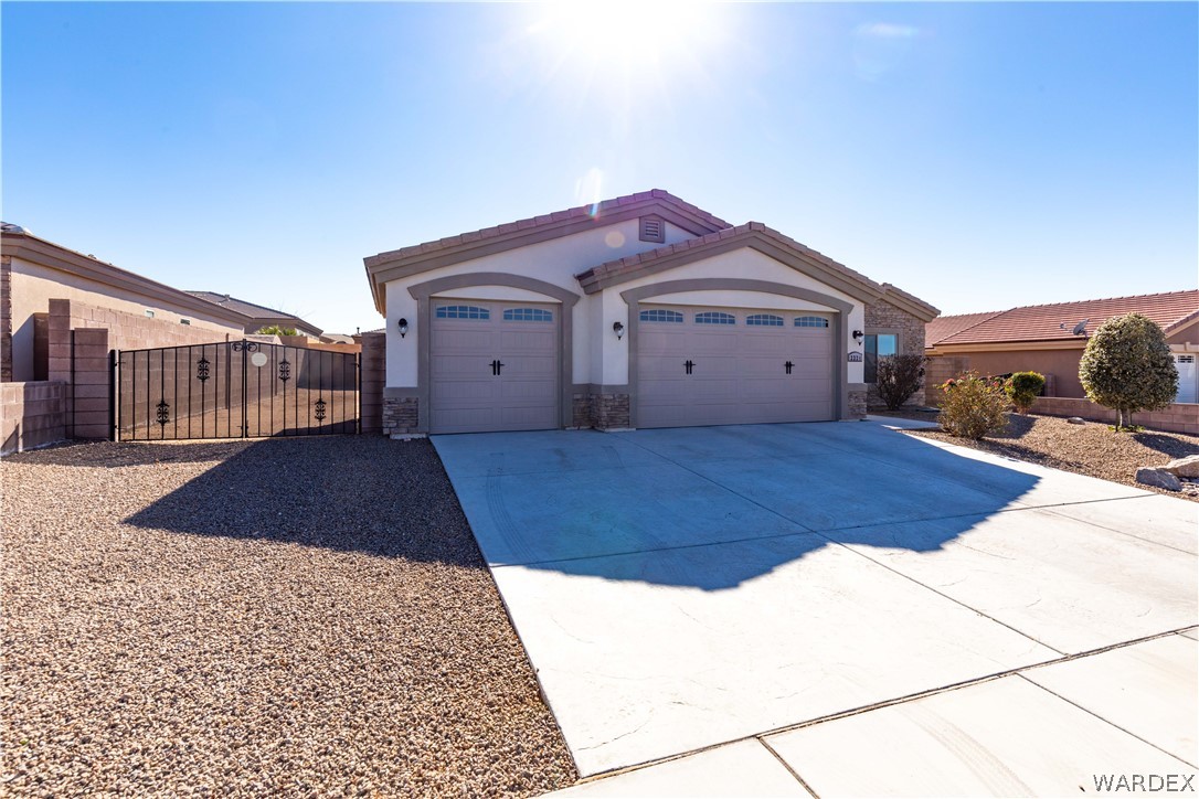 3334 Silver Hill Road Kingman, AZ 86401 - Photo 2 of 50 Gallery Image 2