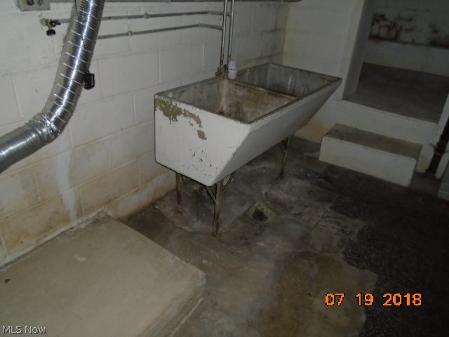 4175 Bluestone Road Cleveland, OH 44121 - Photo 20 of 21