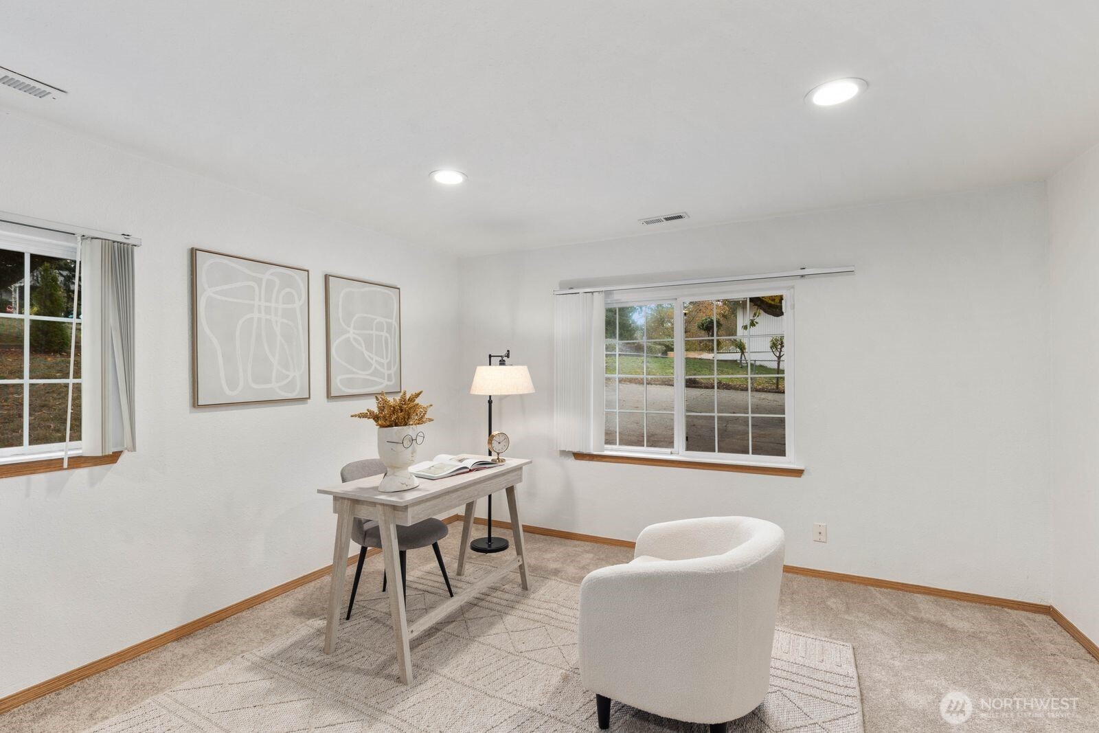 803 Southwest Dash Point Road Federal Way, WA 98023 - Photo 17 of 35 a workspace with furniture and window