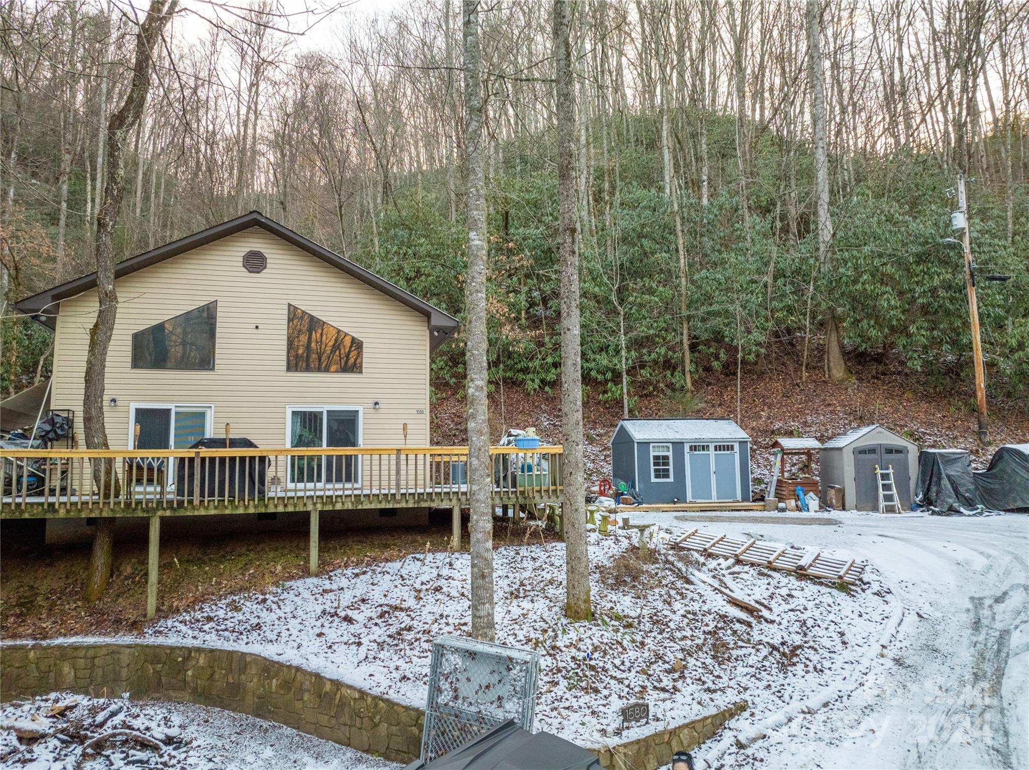 1580 Firefly Road Whittier, NC 28789 - Photo 30 of 37 Gallery Image 30