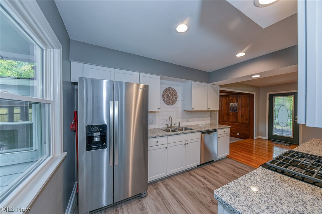 748 Fairwood Road New Franklin, OH 44319 - Photo 15 of 34