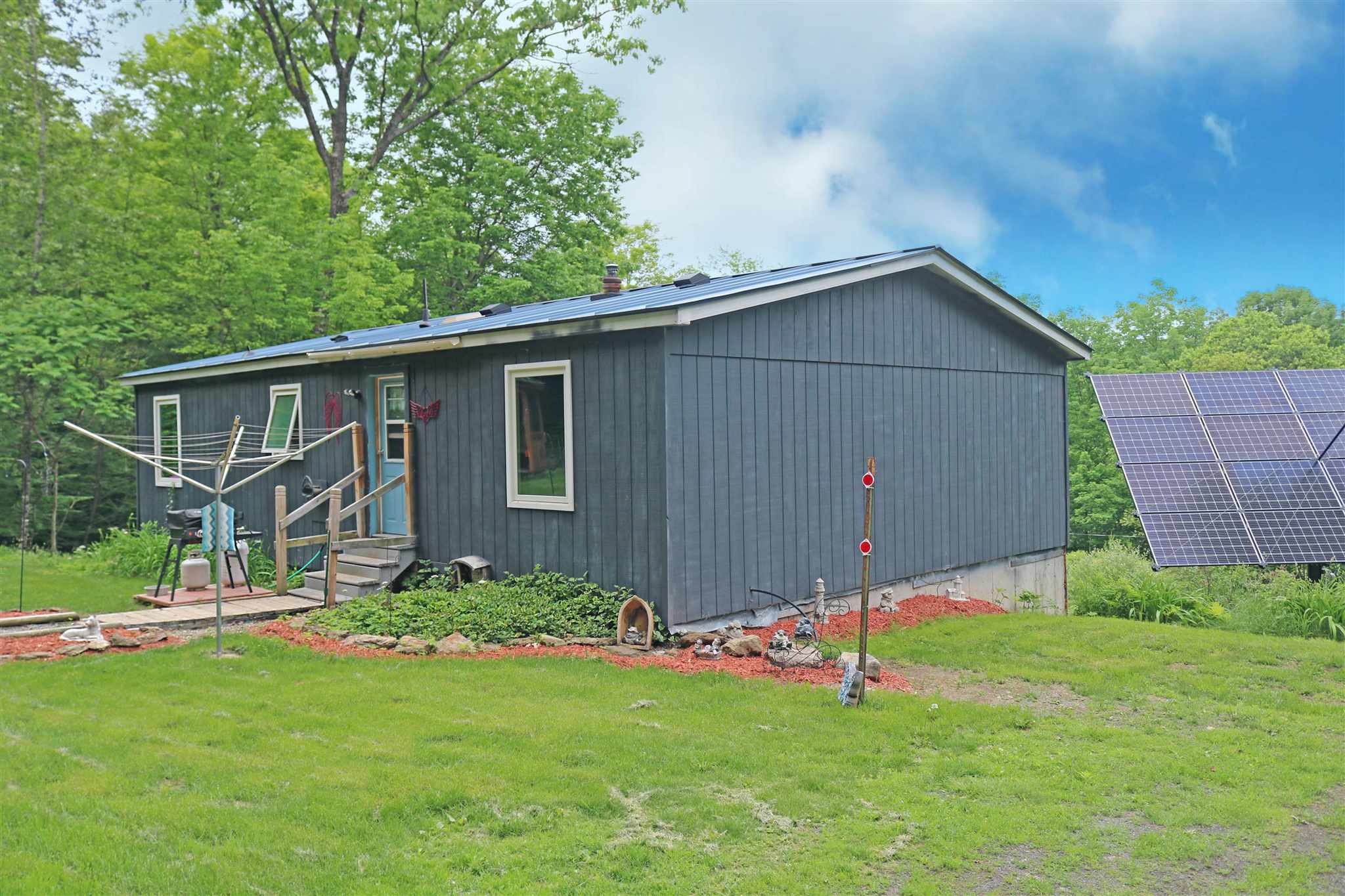 261 Starbuck Road Pomfret, VT 05084 - Photo 1 of 27