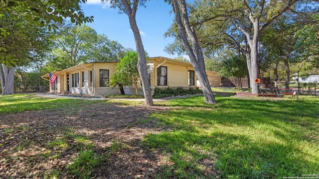 $599,000 | 1049 Ivy Lane, Terrell Hills, TX 78209