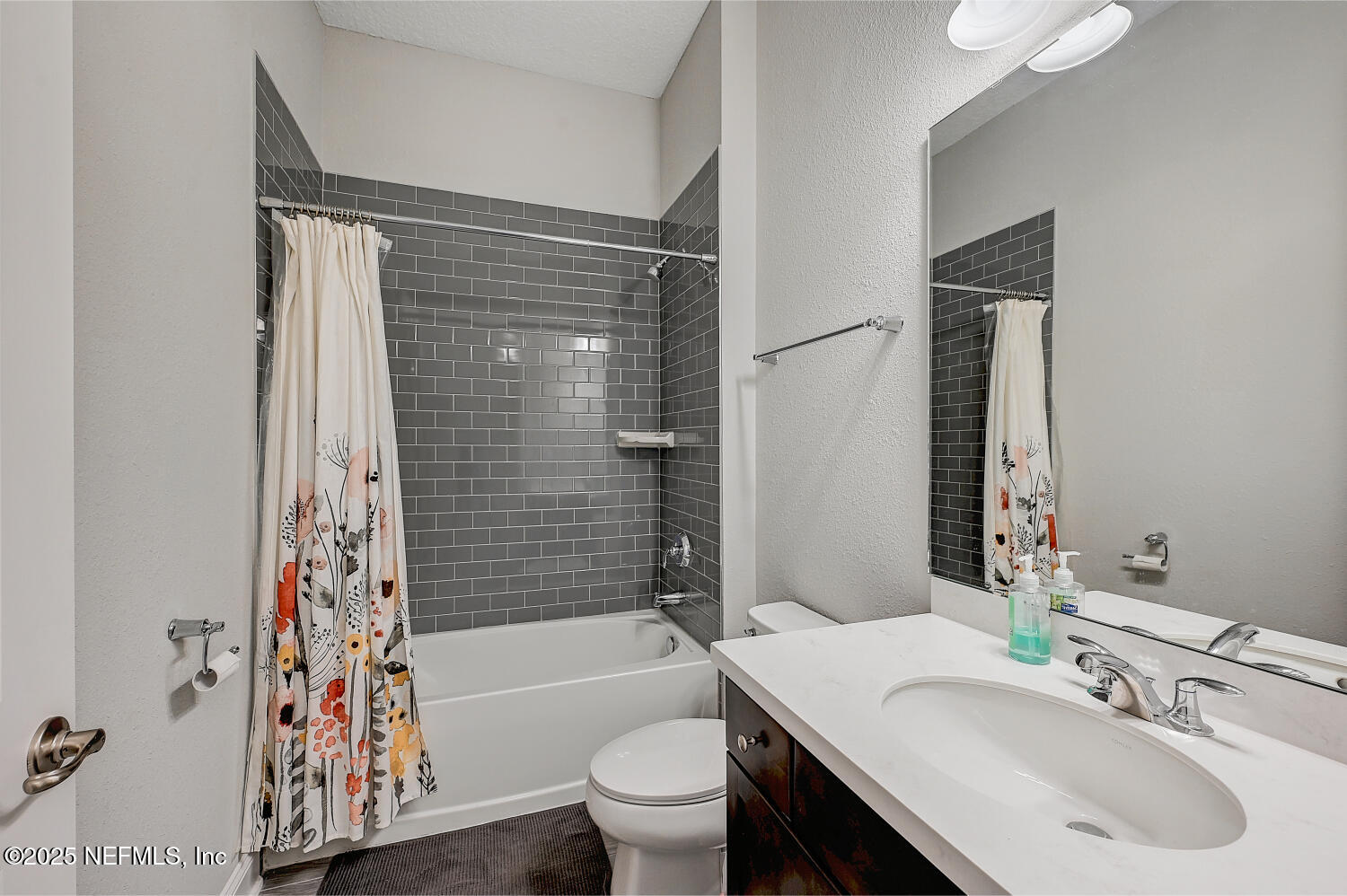 264 Vly Fls Way St. Johns, FL 32259 - Photo 12 of 37 a bathroom with a sink toilet bathtub and shower