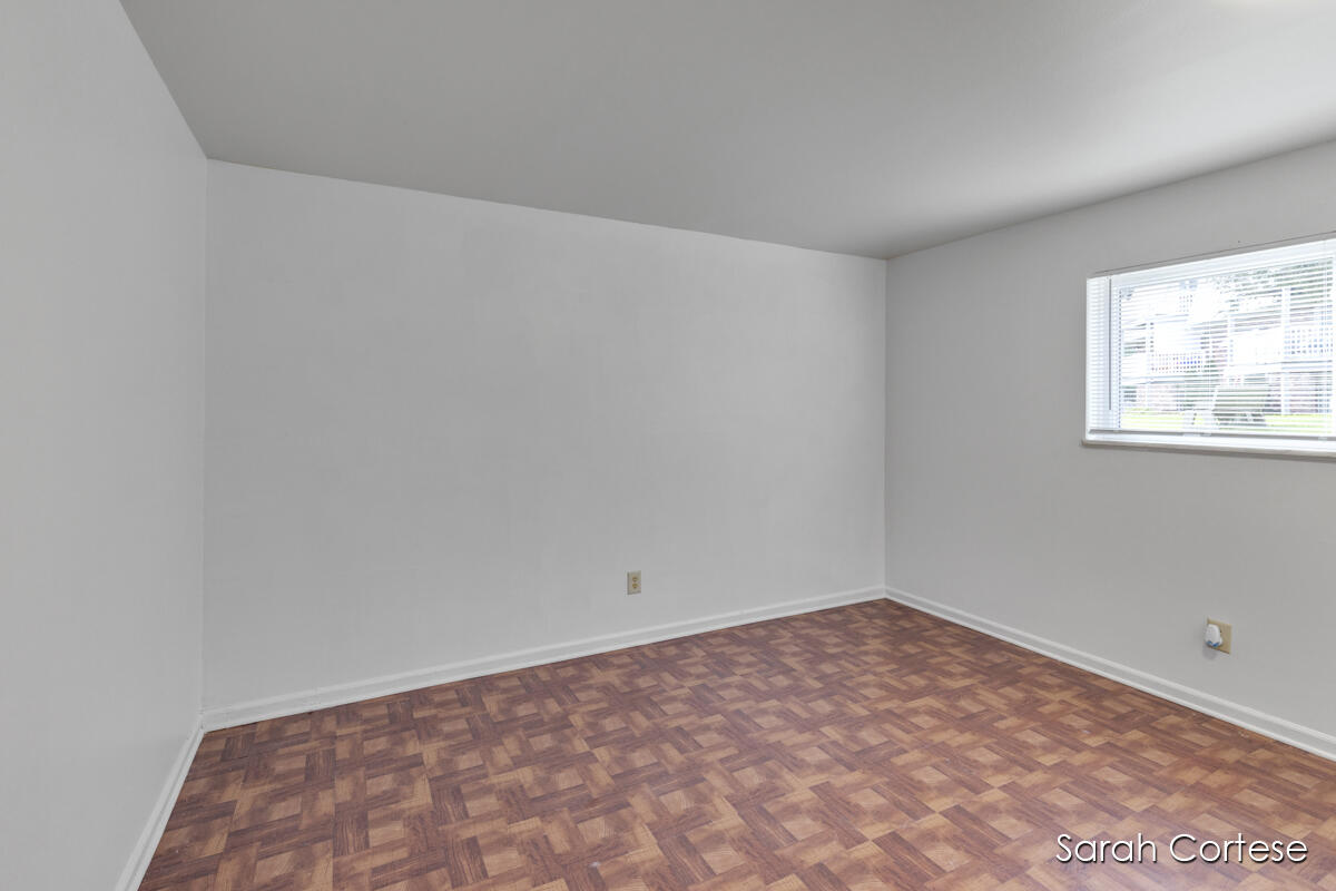 6714 Cascade Road Southeast, Unit 26 Grand Rapids, MI 49546 - Photo 18 of 22 IMG_1014