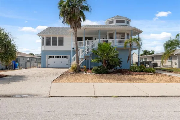 $689,900 | 13521 Stacey Drive, Hudson, FL 34667