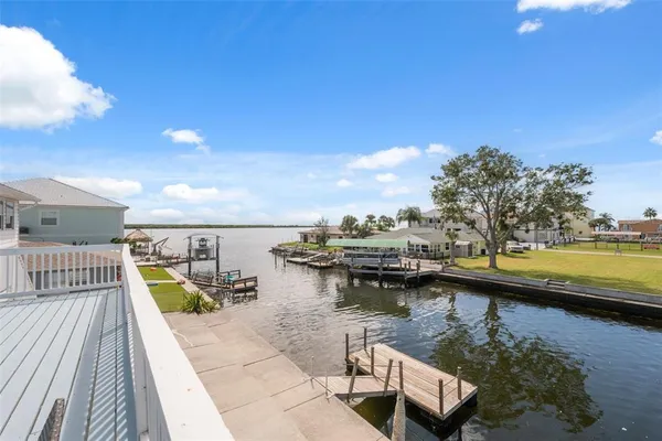 $689,900 | 13521 Stacey Drive, Hudson, FL 34667