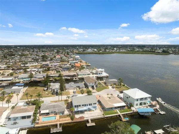 $689,900 | 13521 Stacey Drive, Hudson, FL 34667