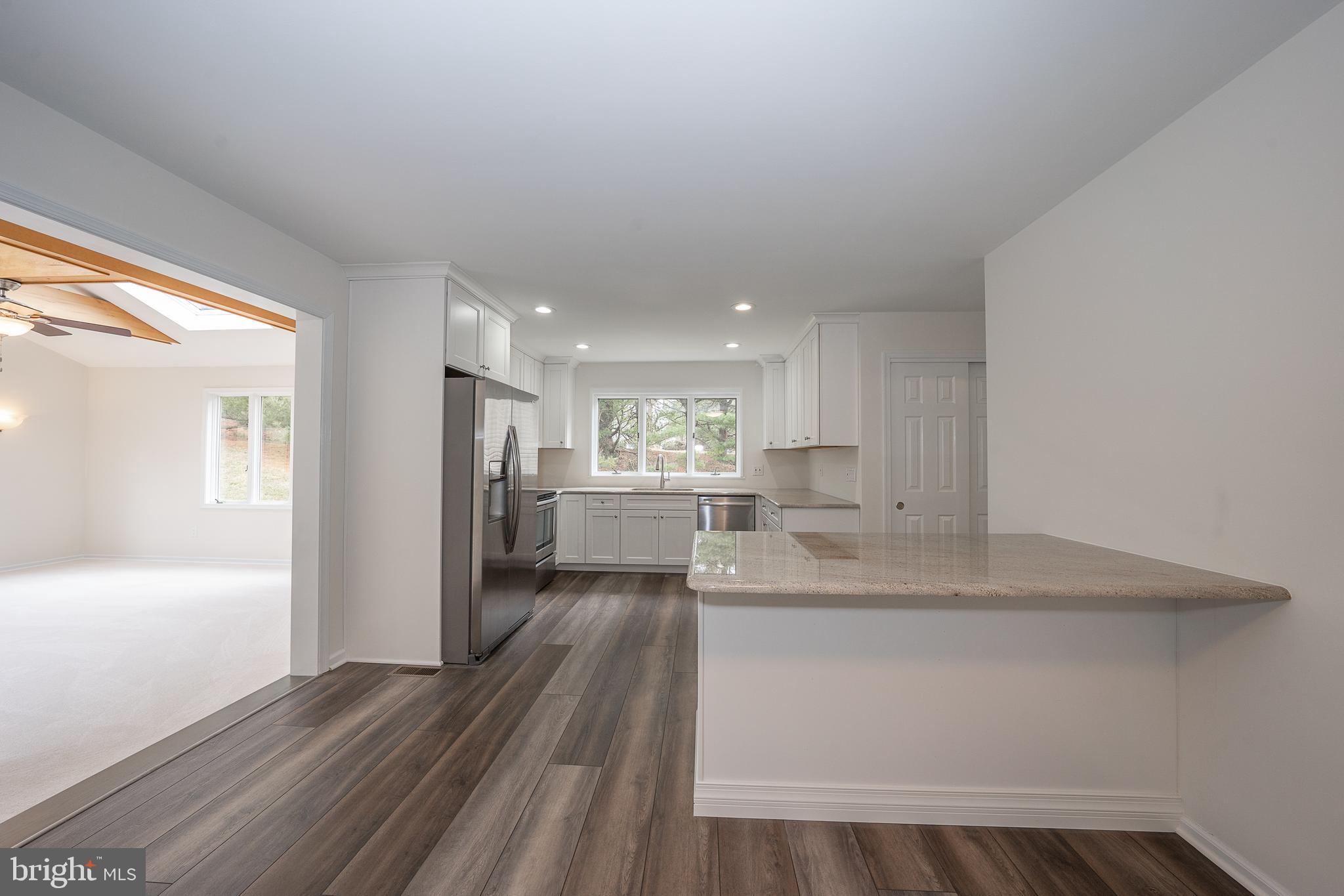8 Applewood Road Malvern, PA 19355 - Photo 13 of 63 Newly Renovated Kitchen