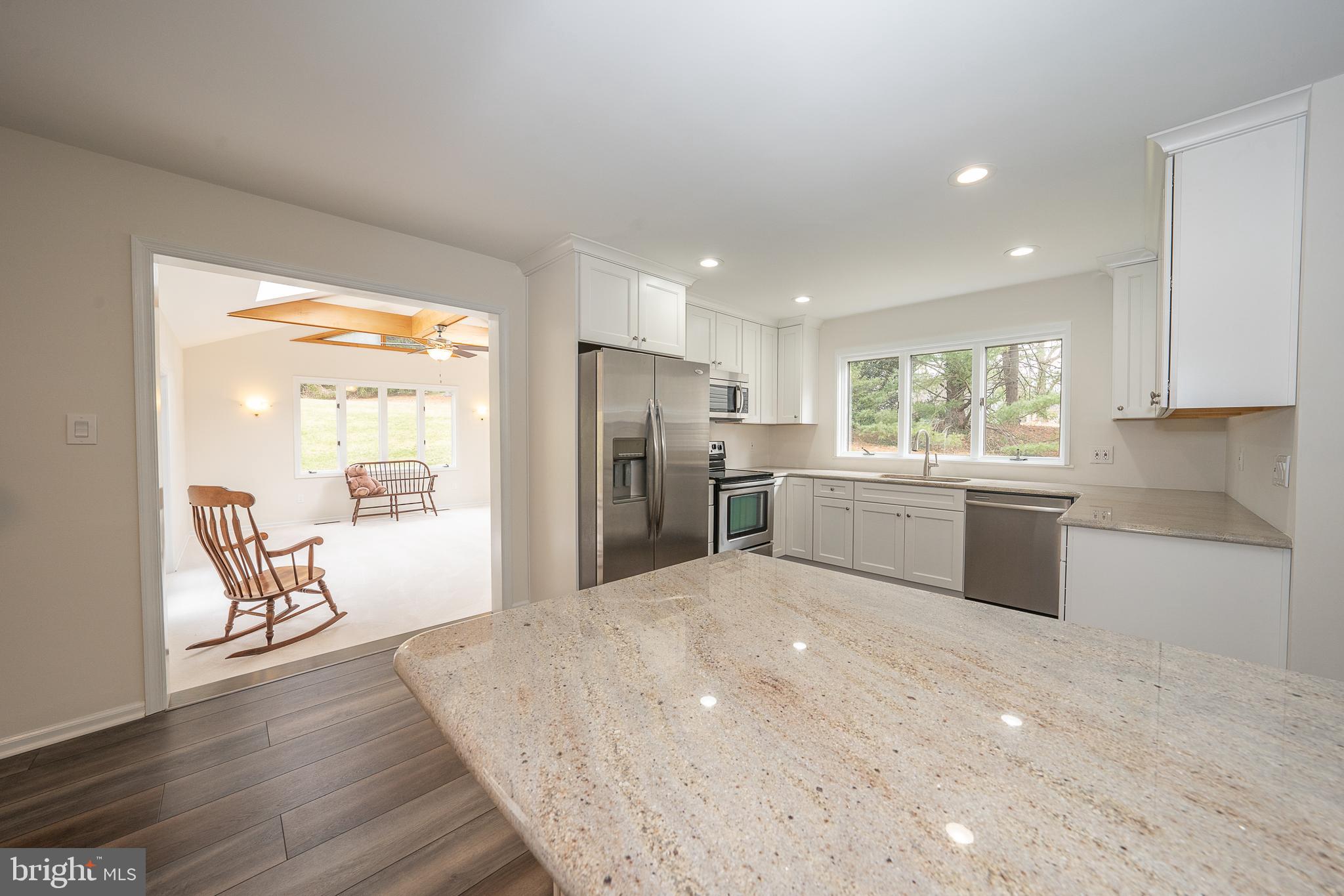 8 Applewood Road Malvern, PA 19355 - Photo 20 of 63 Beautiful Granite Countertops