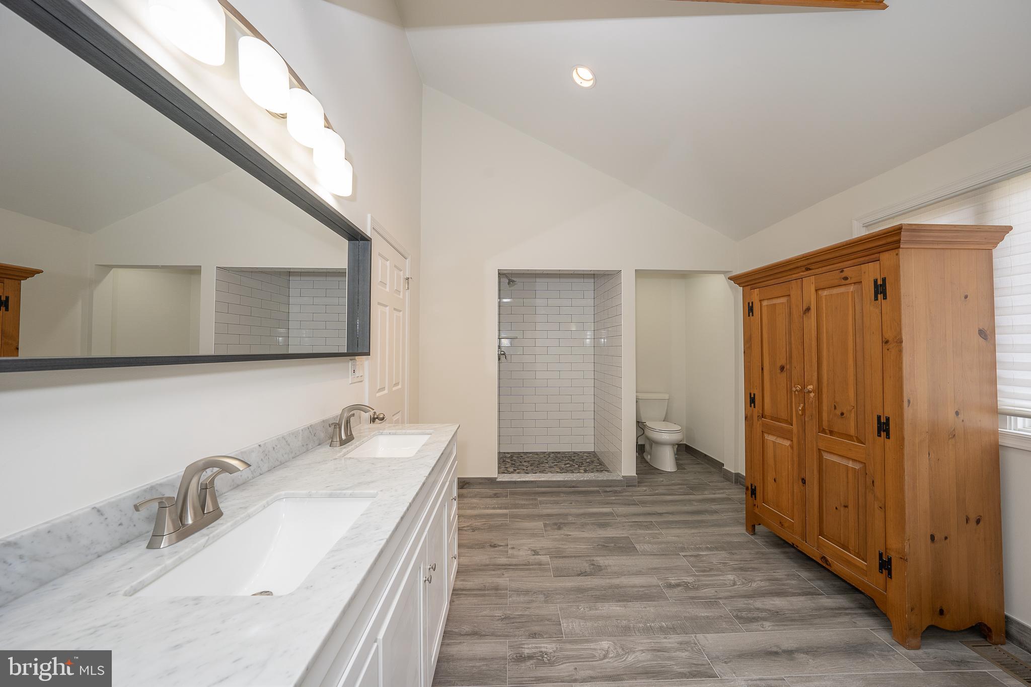 8 Applewood Road Malvern, PA 19355 - Photo 43 of 63 Primary Bathroom