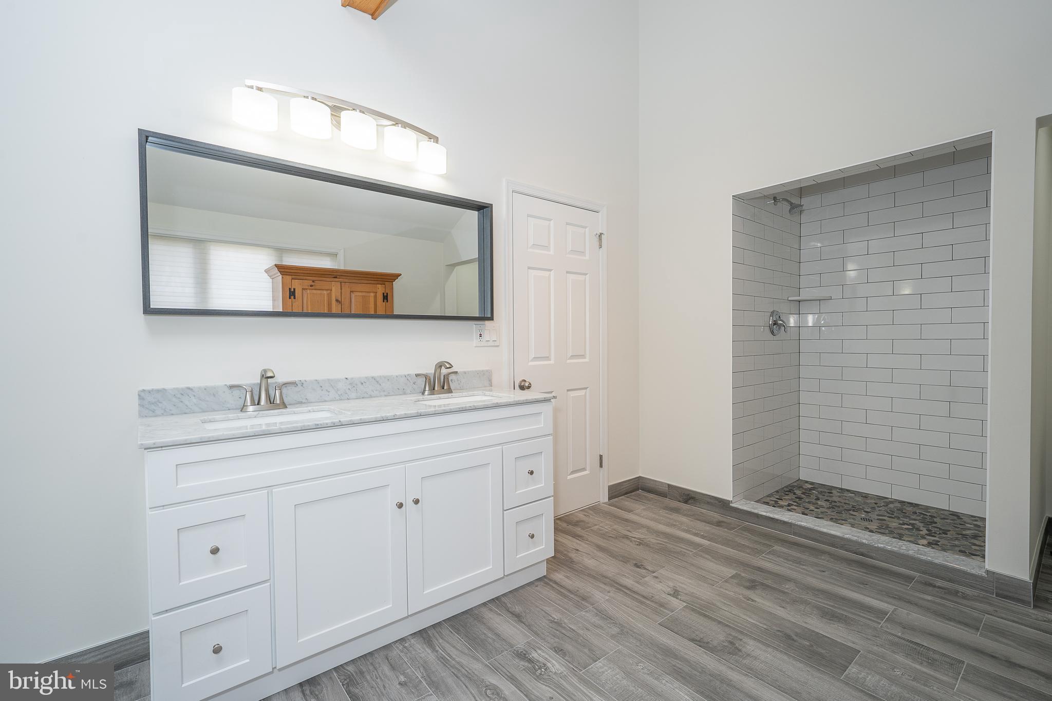 8 Applewood Road Malvern, PA 19355 - Photo 44 of 63 Primary Bathroom