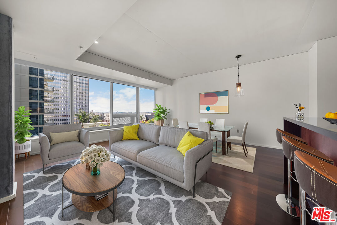1155 South Grand Ave Unit 1015  