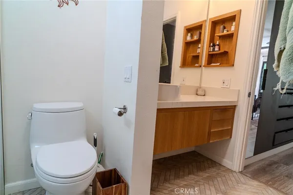 $639,900 | 700 East Lake Drive, Unit 57, Orange, CA 92866