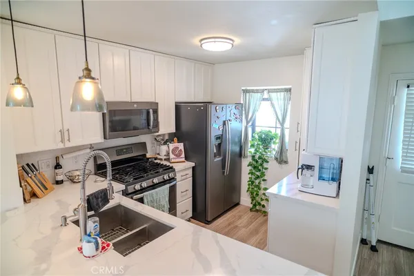 $639,900 | 700 East Lake Drive, Unit 57, Orange, CA 92866