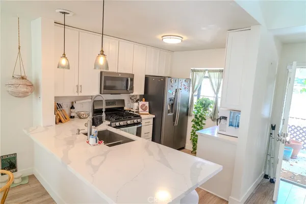 $639,900 | 700 East Lake Drive, Unit 57, Orange, CA 92866
