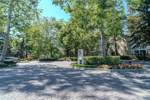 $639,900 | 700 East Lake Drive, Unit 57, Orange, CA 92866