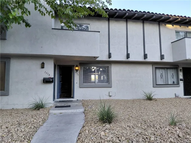 $900 | 1336 North Jones Boulevard, Las Vegas, NV 89108