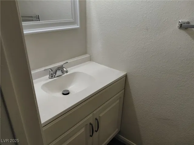 $900 | 1336 North Jones Boulevard, Las Vegas, NV 89108