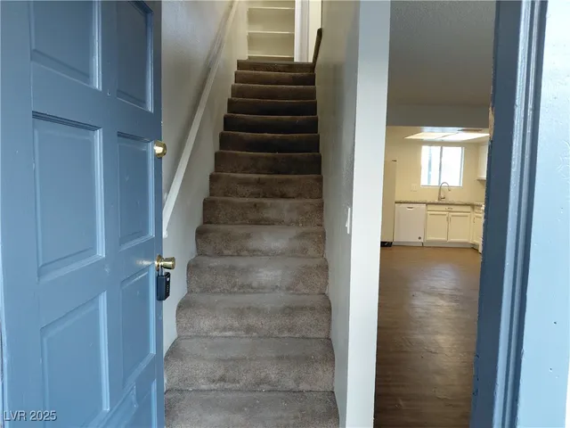 $900 | 1336 North Jones Boulevard, Las Vegas, NV 89108