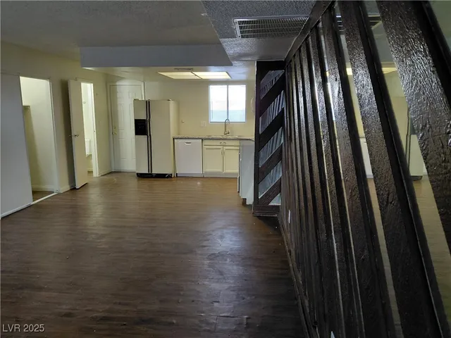 $900 | 1336 North Jones Boulevard, Las Vegas, NV 89108