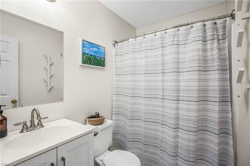 19 Grace Drive Thomasville, NC 27360 - Photo 19 of 33