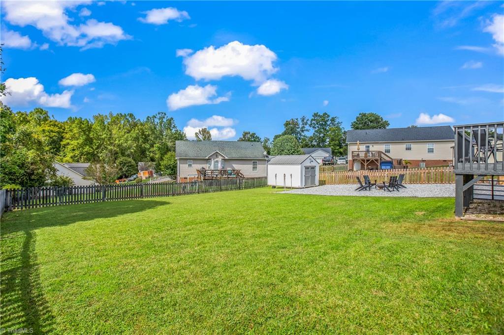 19 Grace Drive Thomasville, NC 27360 - Photo 29 of 33