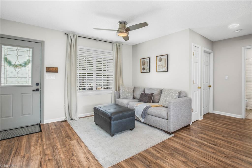 19 Grace Drive Thomasville, NC 27360 - Photo 7 of 33