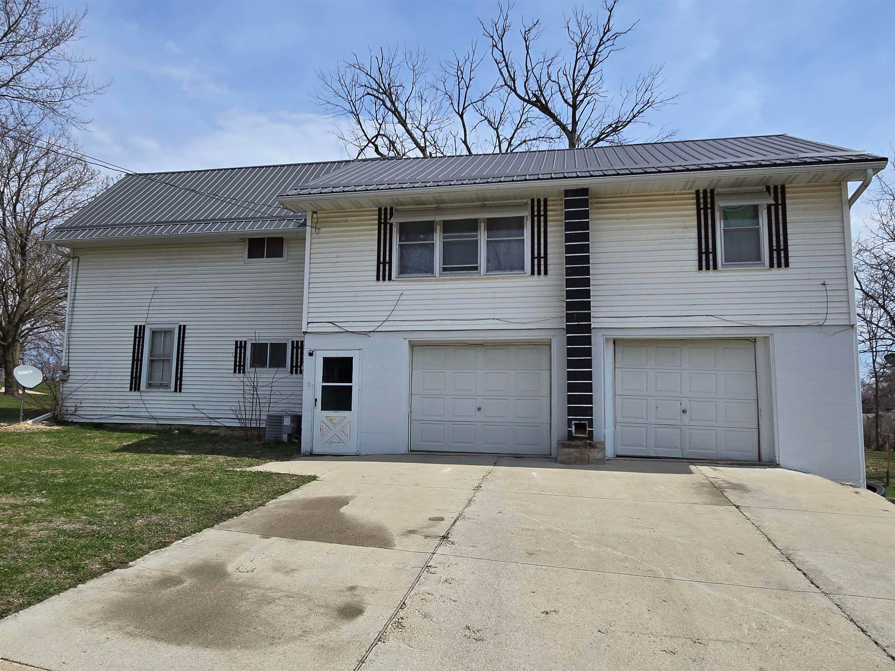 220 West Spring Street Strawberry Point, IA 52076 - Photo 2 of 19 Gallery Image 2