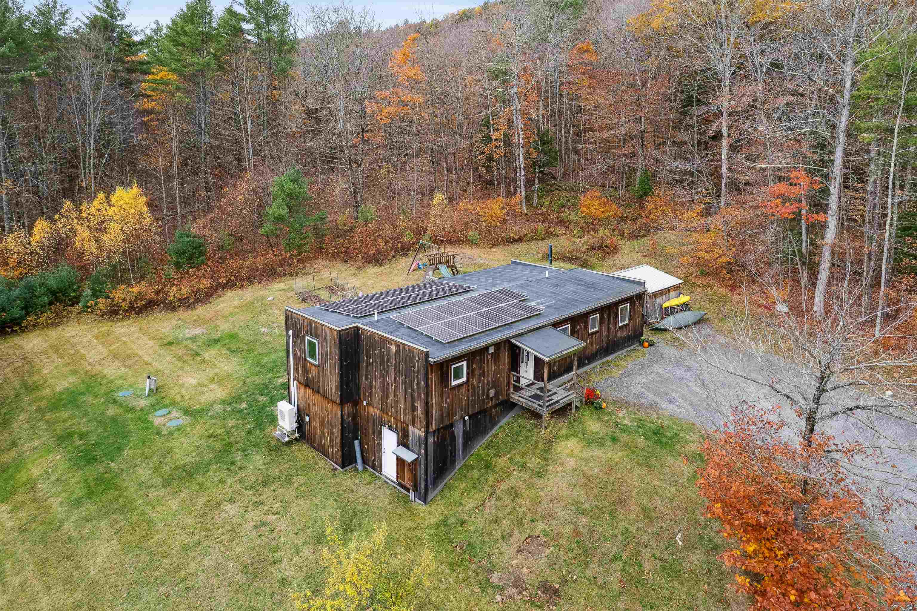 124 Turnpike Road Strafford, VT 05070 - Photo 27 of 34