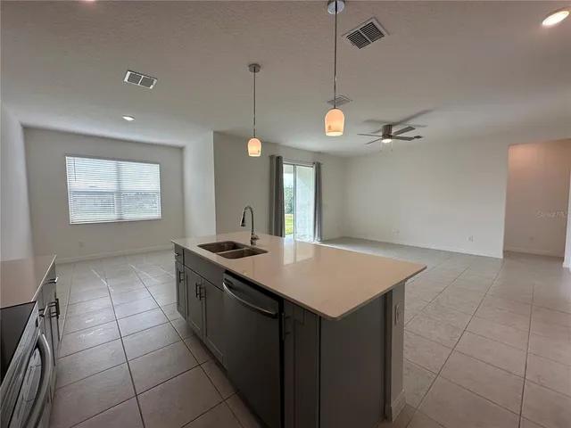 $2,400 | 3060 Suraj Circle, Tavares, FL 32778