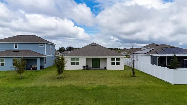 $2,400 | 3060 Suraj Circle, Tavares, FL 32778