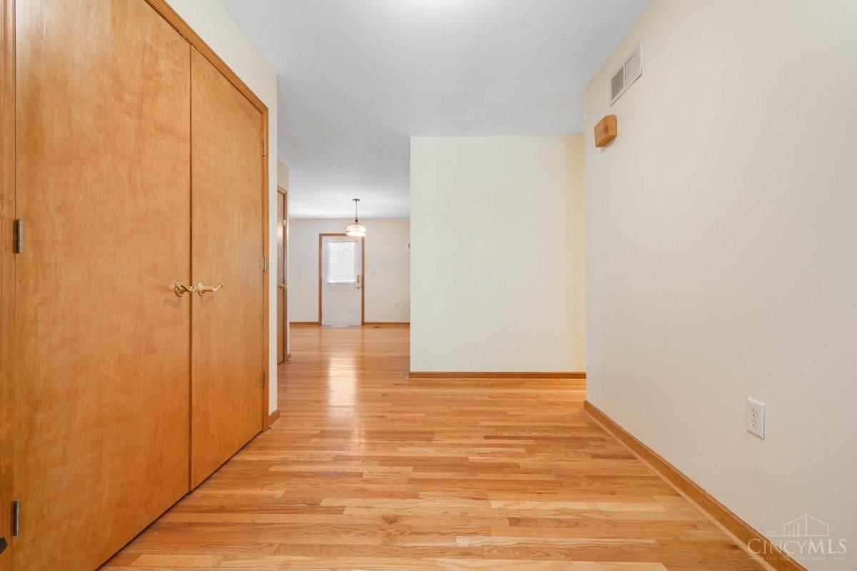 2143 Chapman Road Hamilton, OH 45011 - Photo 4 of 38 Gallery Image 4