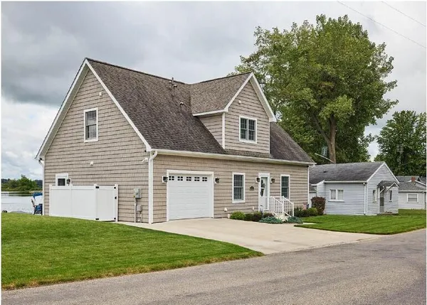 $649,900 | 243 East Rose Road, Coldwater, MI 49036